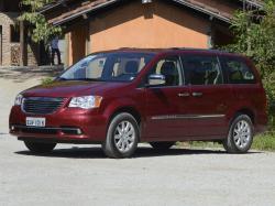 Chrysler Town & Country V Рестайлинг - 2010 по 2016