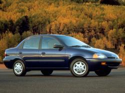 Geo Metro   - 1989 по 1997 Седан