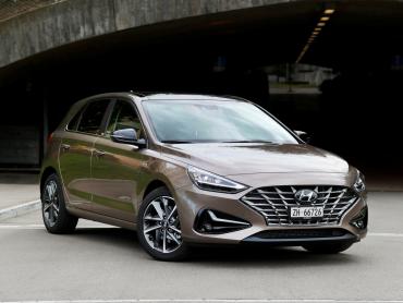 Hyundai i30 III Рестайлинг 2 - 2020 по 2025 Хэтчбек 5 дв.