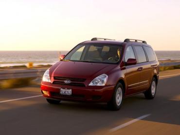 Kia Sedona II - 2005 по 2010