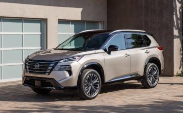 Nissan Rogue III Рестайлинг  - 2023 по 2026