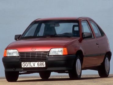 Opel Kadett E Рестайлинг - 1989 по 1993 Хэтчбек 3 дв.