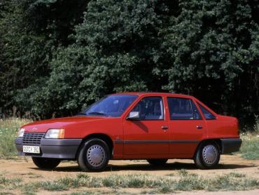 Opel Kadett E Рестайлинг - 1989 по 1993 Седан