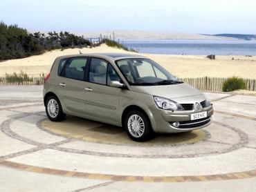 Renault Scenic II Рестайлинг - 2006 по 2009